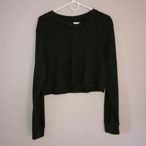 Cropped green thermal henley